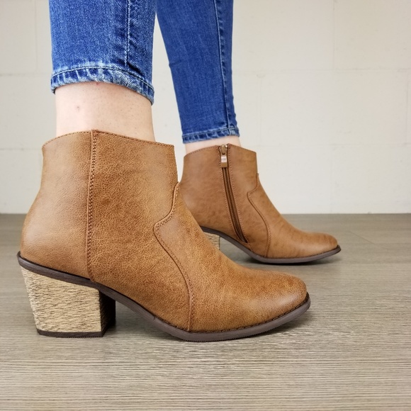 Cowgirl Ankle Booties Faux Leather - Picture 2 of 8